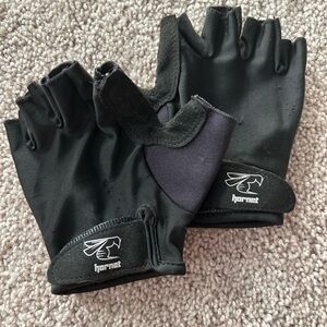 Black Workout fingerless gloves